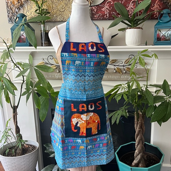 Aprons - Picture 8 of 16